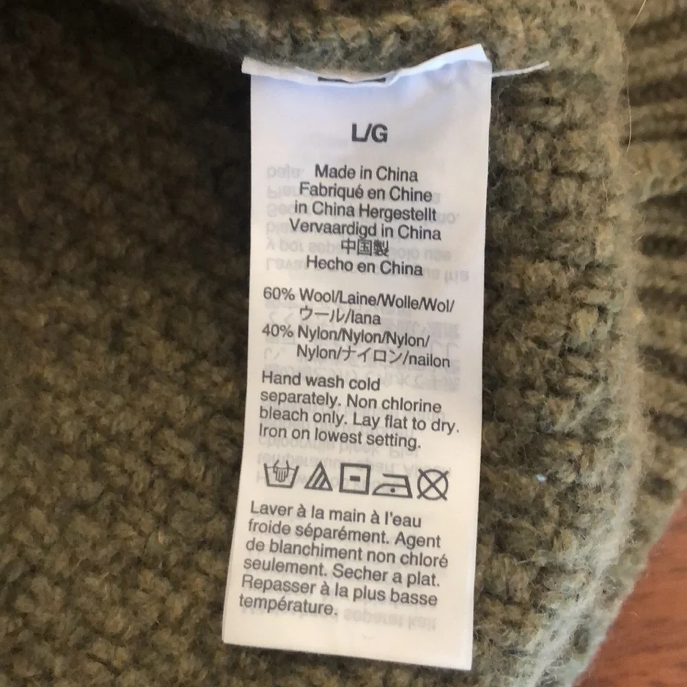 Vintage J Crew cable knit wool blend sweater